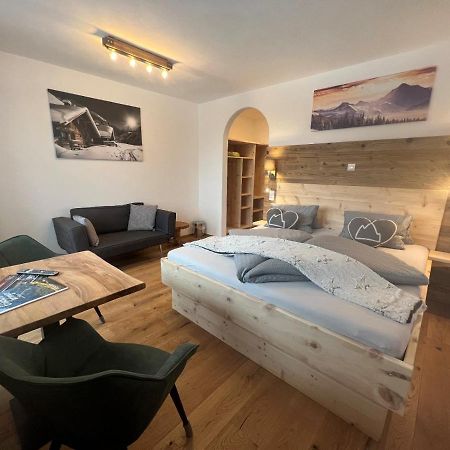 Hotel Berghof Haselsberger à St. Johann in Tirol Extérieur photo