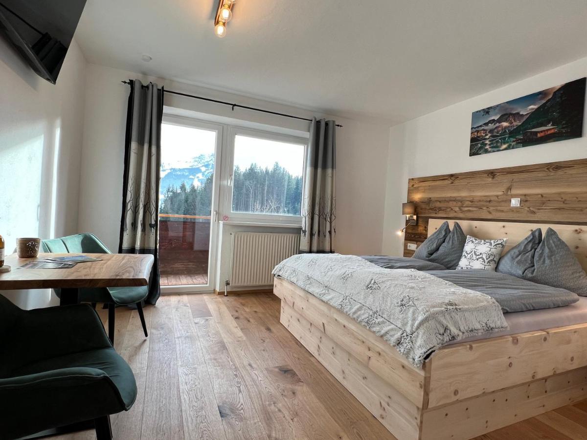 Hotel Berghof Haselsberger à St. Johann in Tirol Extérieur photo