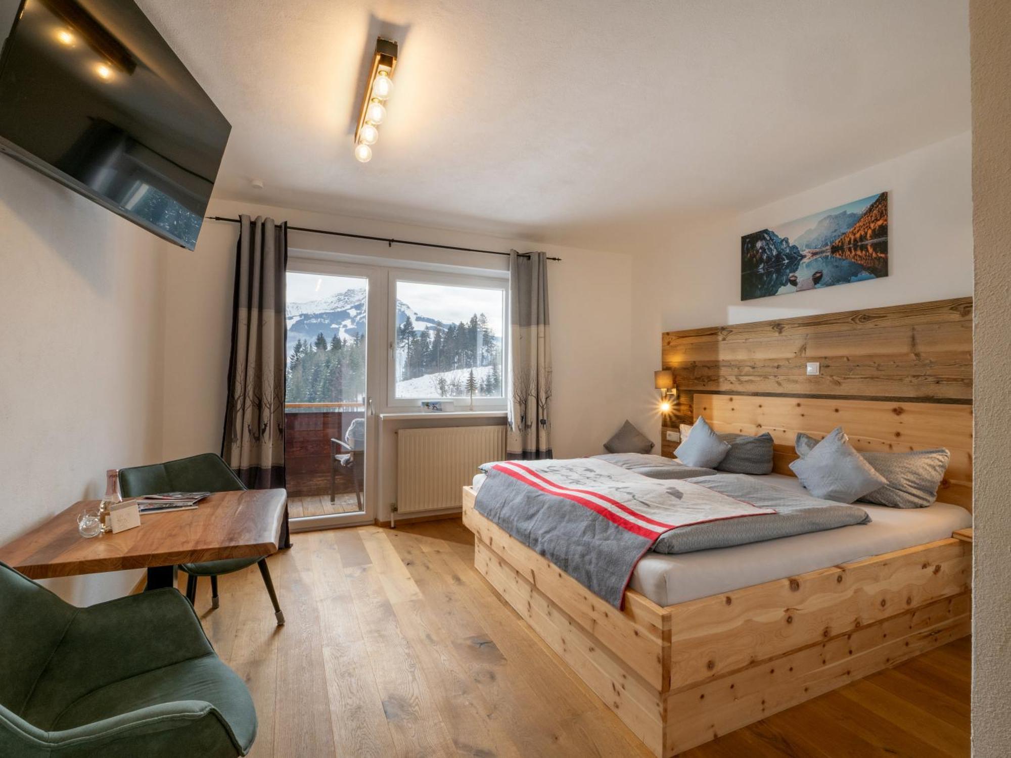 Hotel Berghof Haselsberger à St. Johann in Tirol Extérieur photo