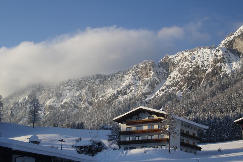 Hotel Berghof Haselsberger à St. Johann in Tirol Extérieur photo