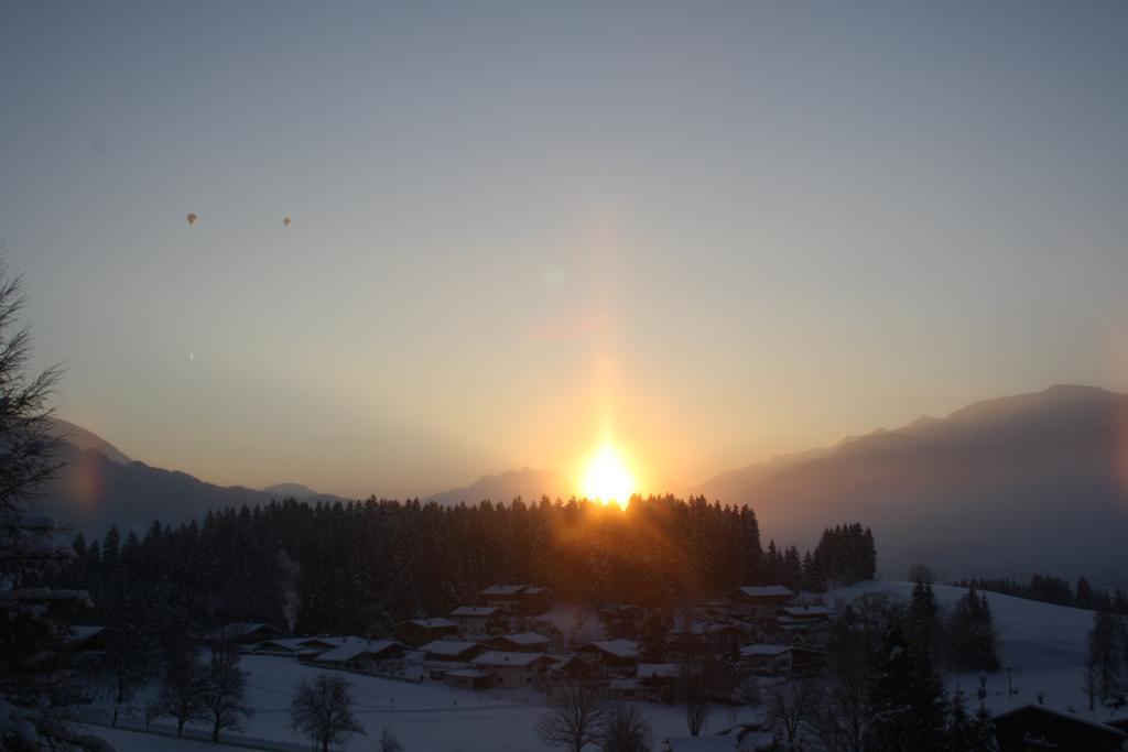Hotel Berghof Haselsberger à St. Johann in Tirol Extérieur photo